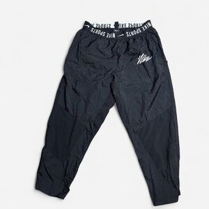 Nike Women's Black Joggers-tracksuits